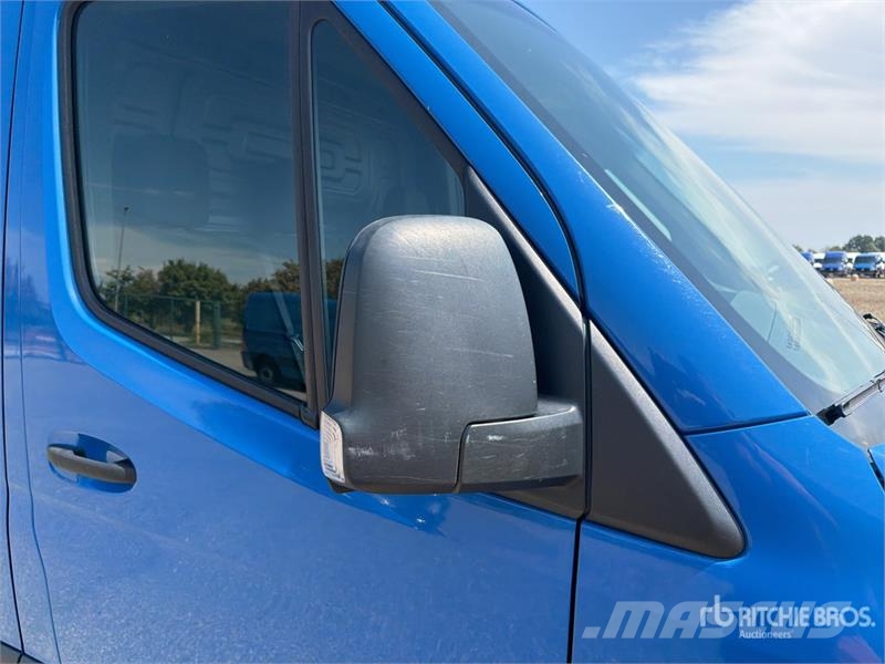 Mercedes-Benz Sprinter 211 CDi Cargo Van Lieferwagen