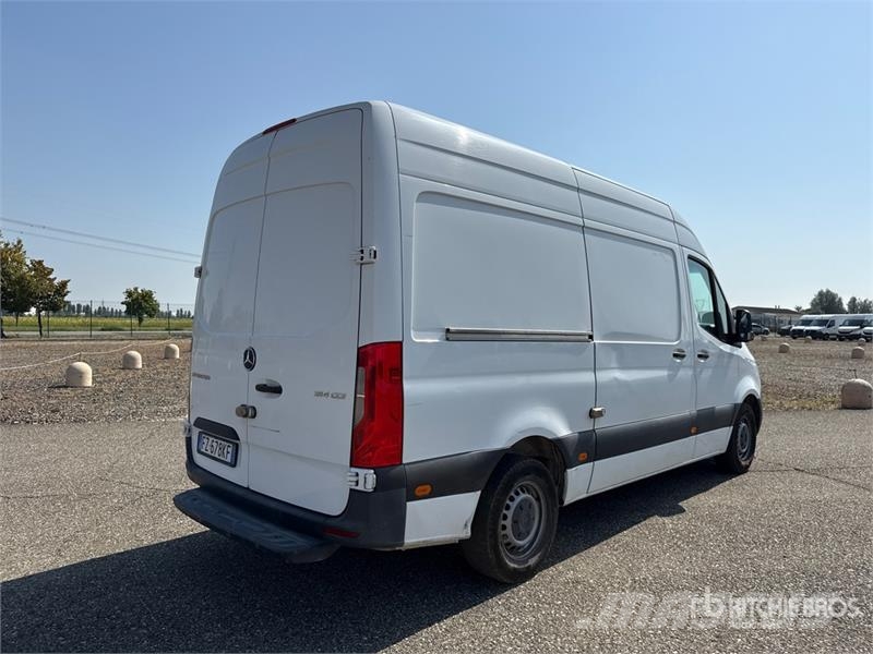 Mercedes-Benz Sprinter 314CDI Cargo Van Pakettiautot