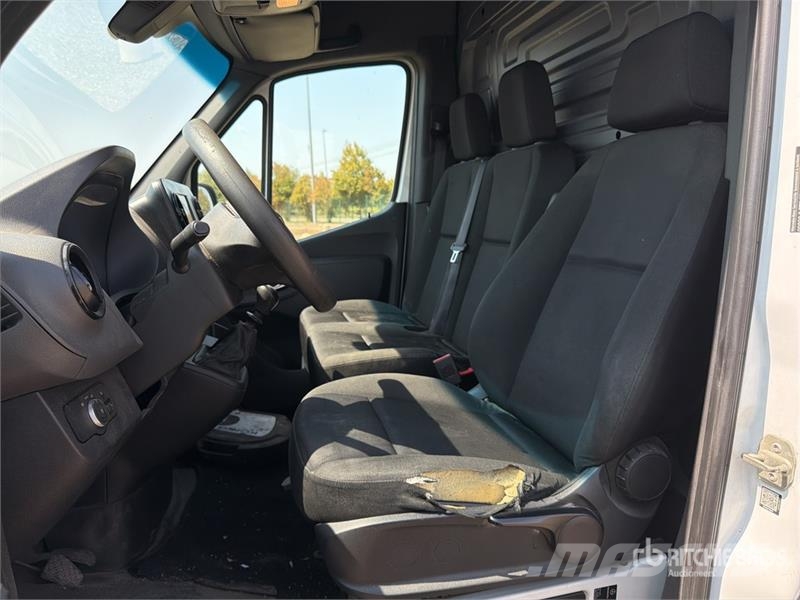 Mercedes-Benz Sprinter 314CDI Cargo Van Pakettiautot