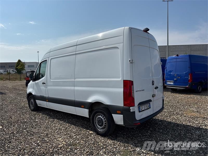 Mercedes-Benz Sprinter 311CDI Cargo Van Utilitaire