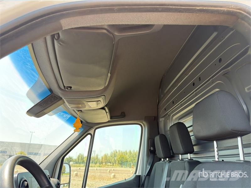 Mercedes-Benz Sprinter 314CDI Cargo Van Pakettiautot