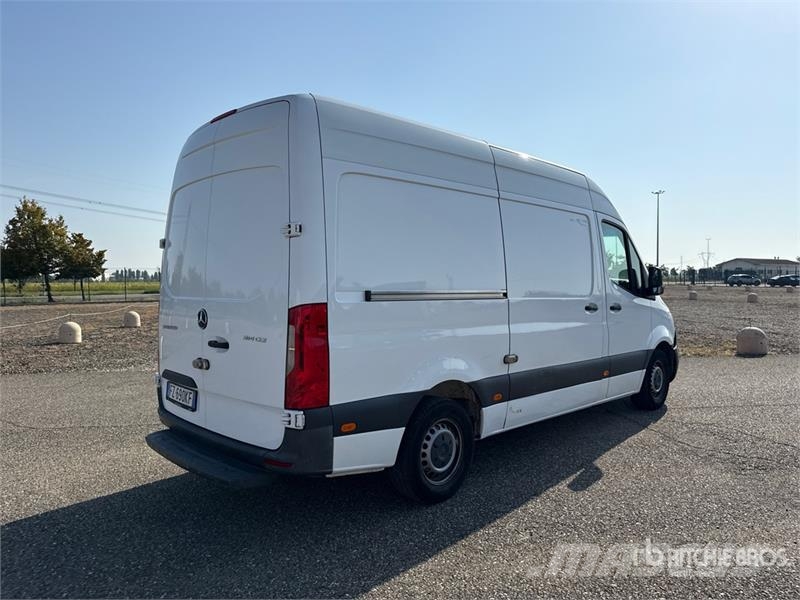 Mercedes-Benz Sprinter 314CDI Cargo Van Pakettiautot