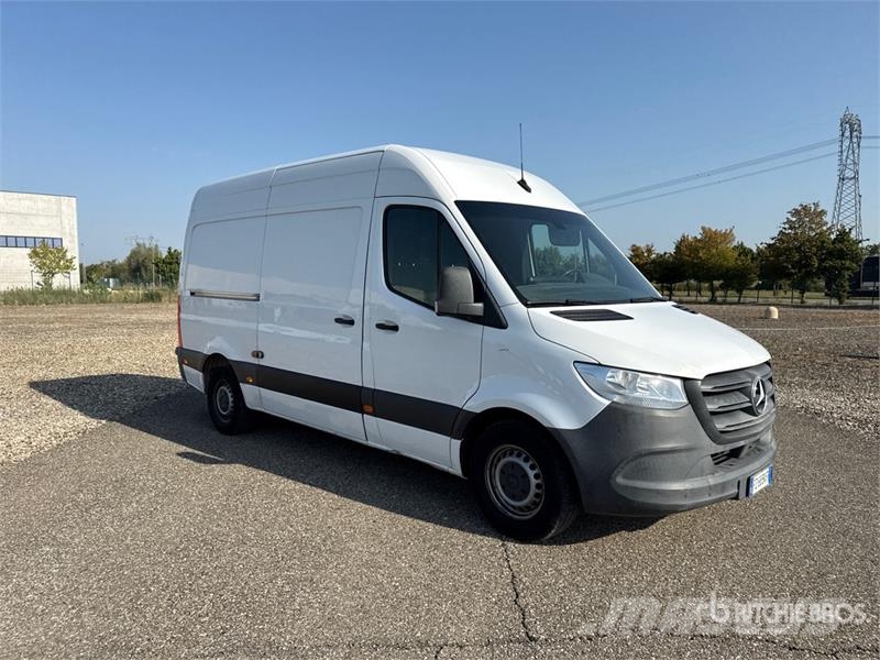 Mercedes-Benz Sprinter 314CDI Cargo Van Pakettiautot