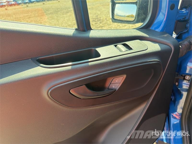 Mercedes-Benz Sprinter 211 CDi Cargo Van Utilitaire