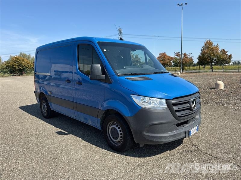 Mercedes-Benz Sprinter 211 CDi Cargo Van Utilitaire