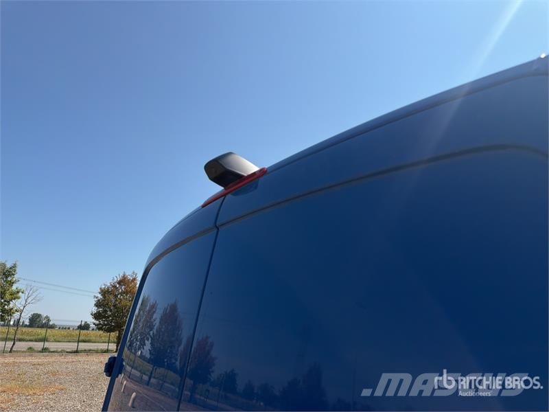 Mercedes-Benz Sprinter 211 CDi Cargo Van Utilitaire