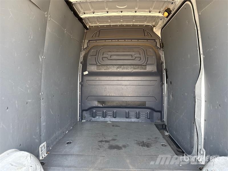 Mercedes-Benz Sprinter 314CDI Cargo Van Pakettiautot