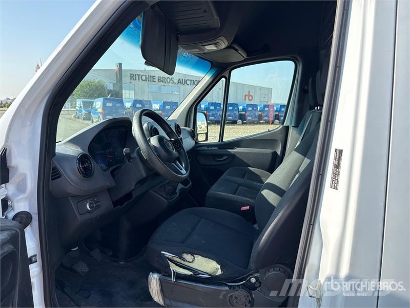 Mercedes-Benz Sprinter 314CDI Cargo Van Pakettiautot