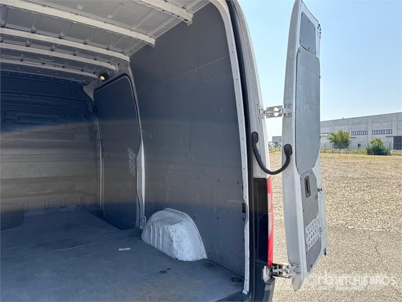 Mercedes-Benz Sprinter 314CDI Cargo Van Pakettiautot