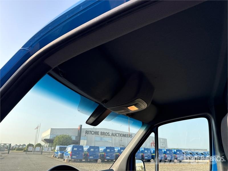 Mercedes-Benz Sprinter 211 CDi Cargo Van Utilitaire