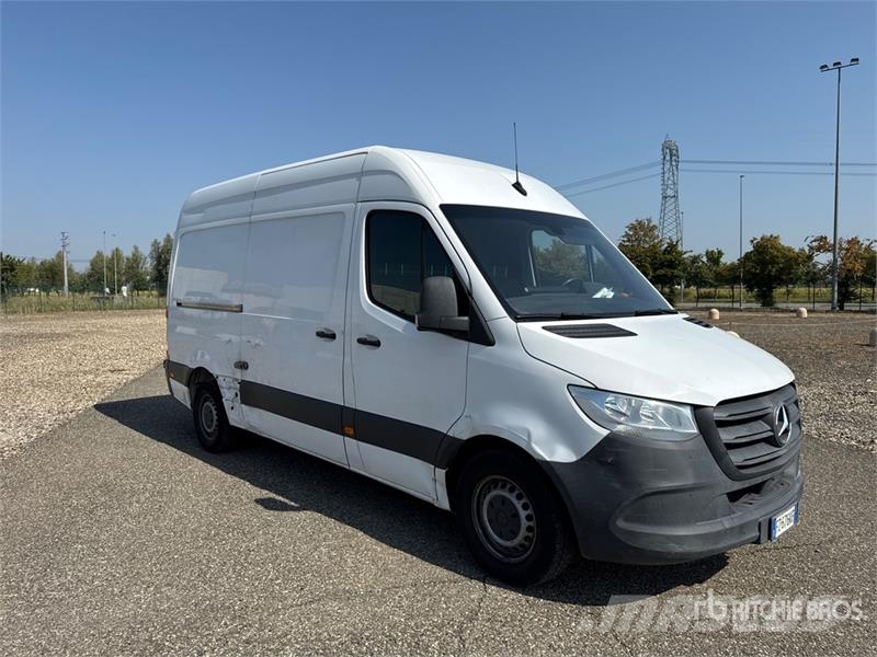 Mercedes-Benz Sprinter 314CDI Cargo Van Pakettiautot