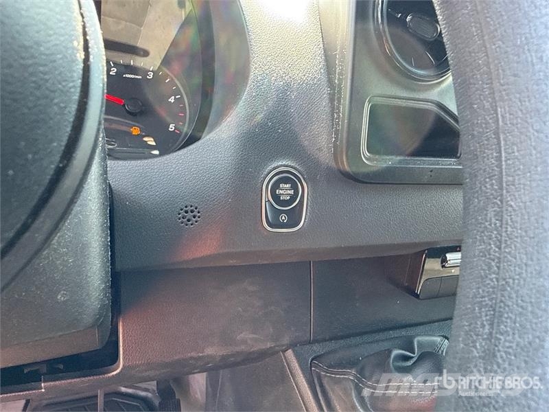 Mercedes-Benz Sprinter 211 CDi Cargo Van Utilitaire