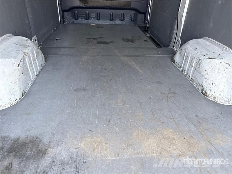 Mercedes-Benz Sprinter 314CDI Cargo Van Pakettiautot