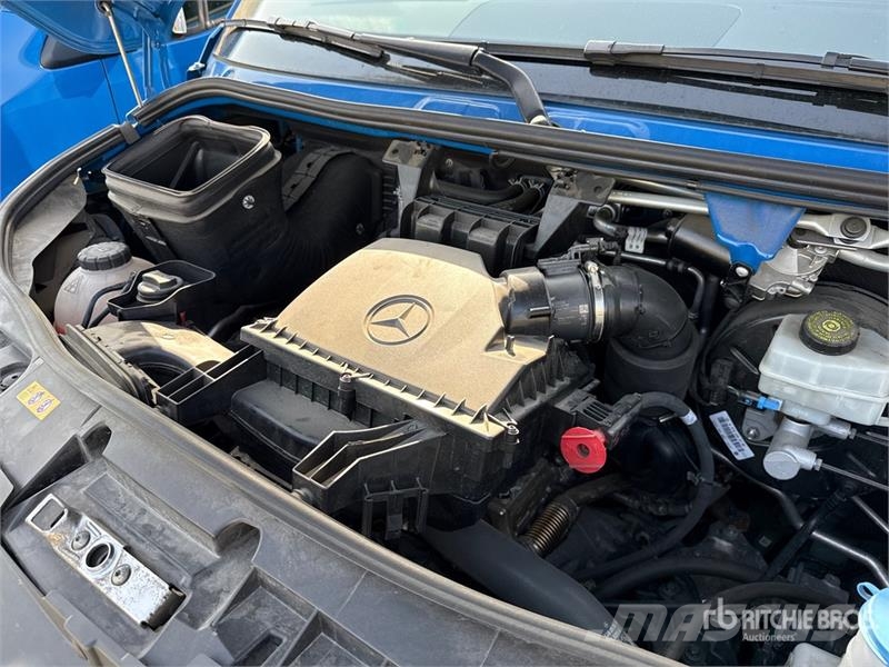 Mercedes-Benz Sprinter 211 CDi Cargo Van Utilitaire