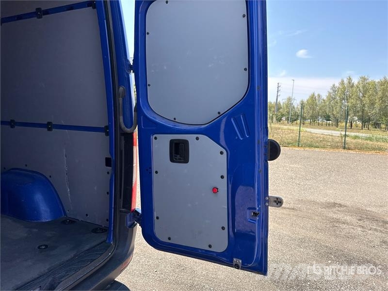 Mercedes-Benz Sprinter 311CDI Cargo Van Utilitaire