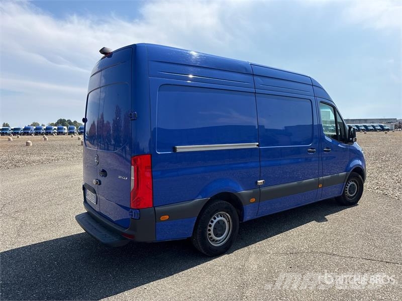 Mercedes-Benz Sprinter 311CDI Cargo Van Utilitaire