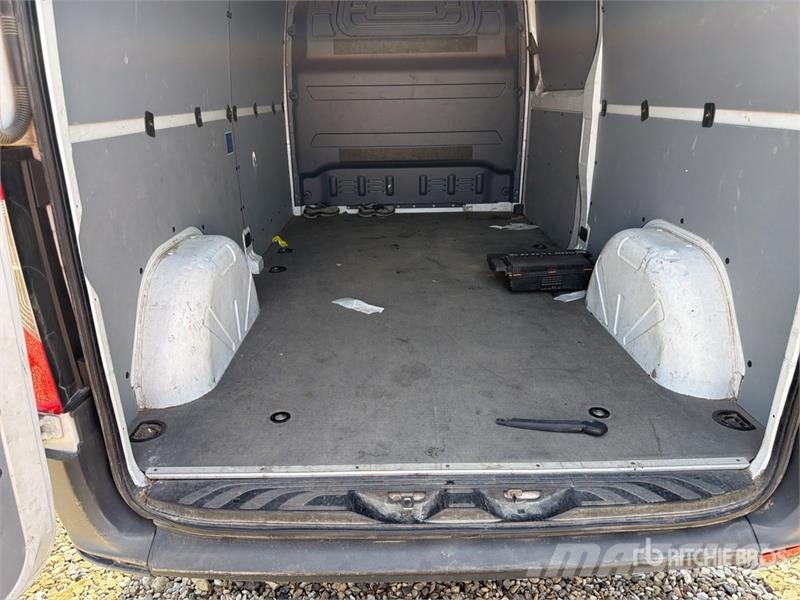 Mercedes-Benz Sprinter 311CDI Cargo Van Pakettiautot