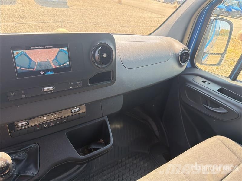 Mercedes-Benz Sprinter 211 CDi Cargo Van Lieferwagen