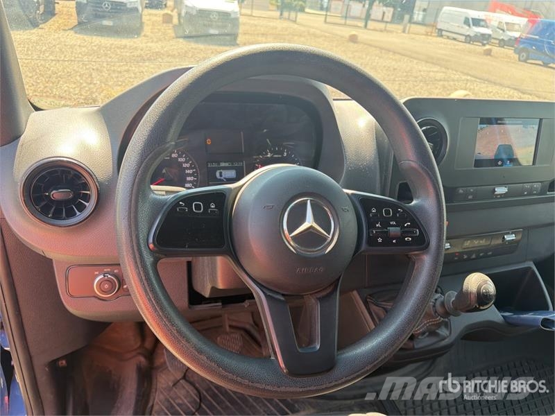 Mercedes-Benz Sprinter 211 CDi Cargo Van Lieferwagen