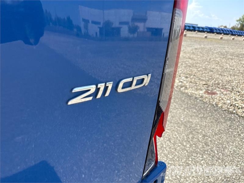 Mercedes-Benz Sprinter 211 CDi Cargo Van Lieferwagen
