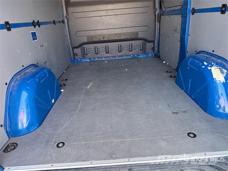 Mercedes-Benz Sprinter 211 CDi Cargo Van Lieferwagen