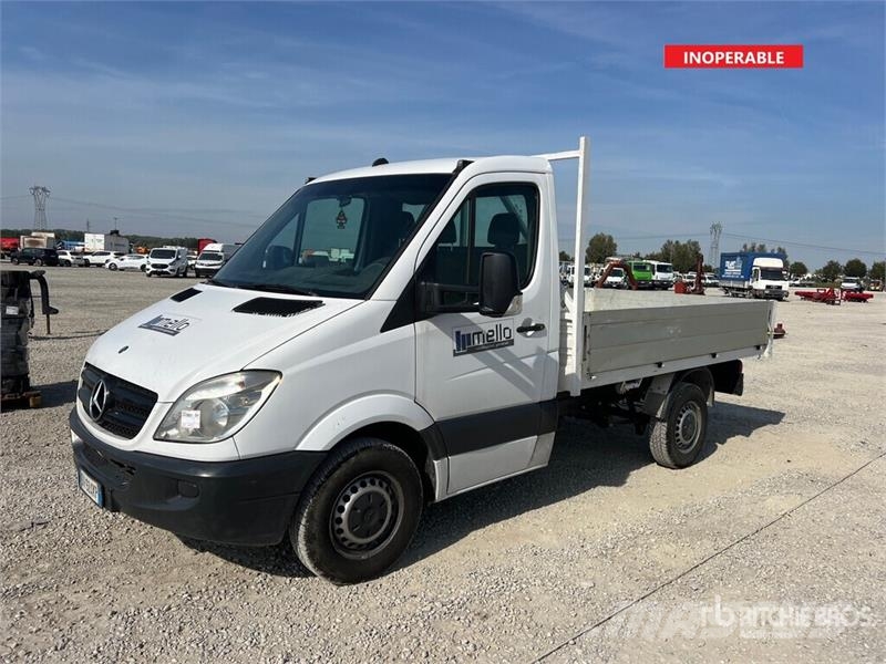 Mercedes-Benz Sprinter 211 Cdi Flatbed Truck (Inoperable) Tovornjaki s kesonom/platojem