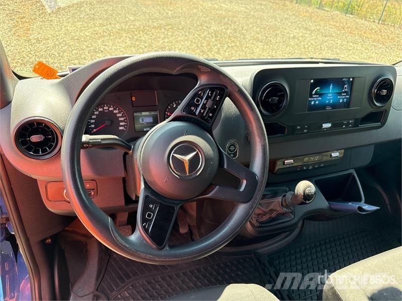 Mercedes-Benz Sprinter 211 CDi Cargo Van Utilitaire