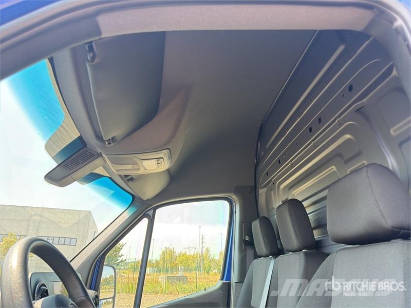 Mercedes-Benz Sprinter 311CDI Cargo Van Dodávky