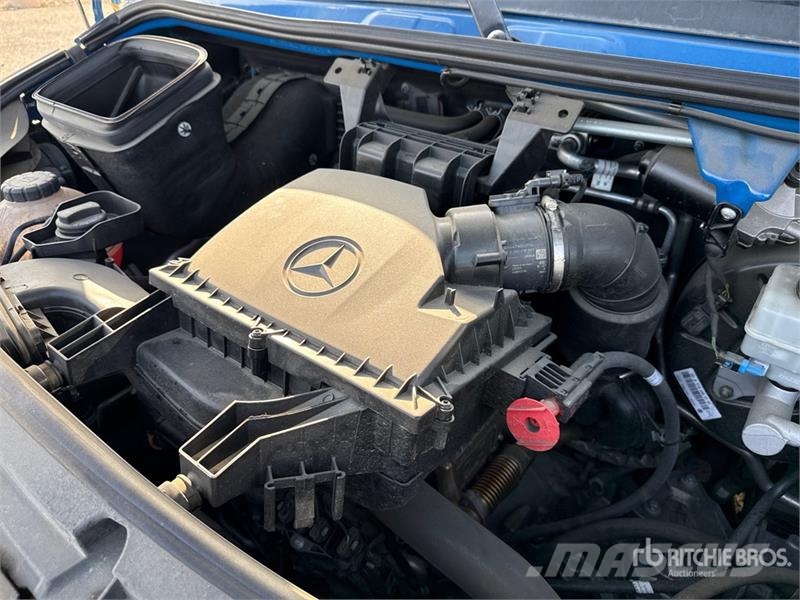 Mercedes-Benz Sprinter 211 CDi Cargo Van Lieferwagen