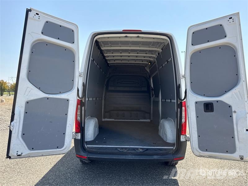 Mercedes-Benz Sprinter 311CDI Cargo Van Gesloten bedrijfswagens