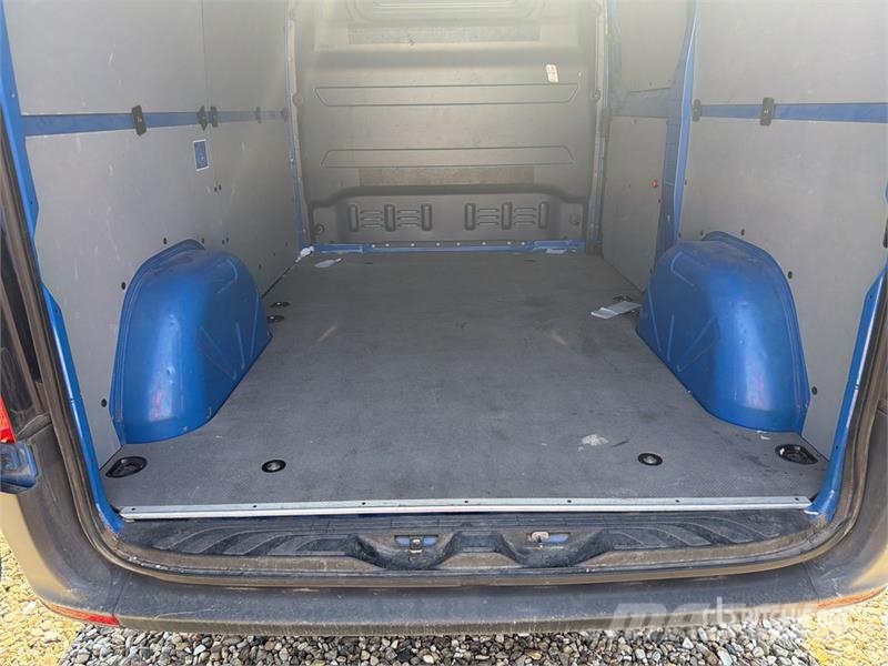 Mercedes-Benz Sprinter 211 CDi Cargo Van Lieferwagen