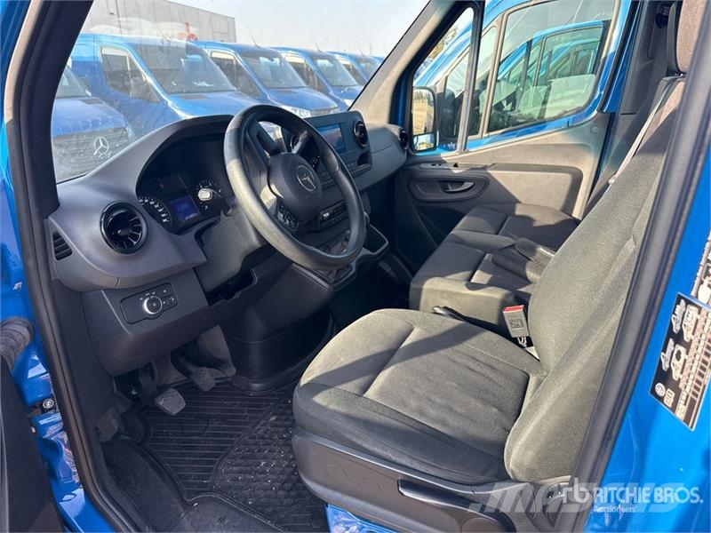 Mercedes-Benz Sprinter 211 CDi Cargo Van Utilitaire