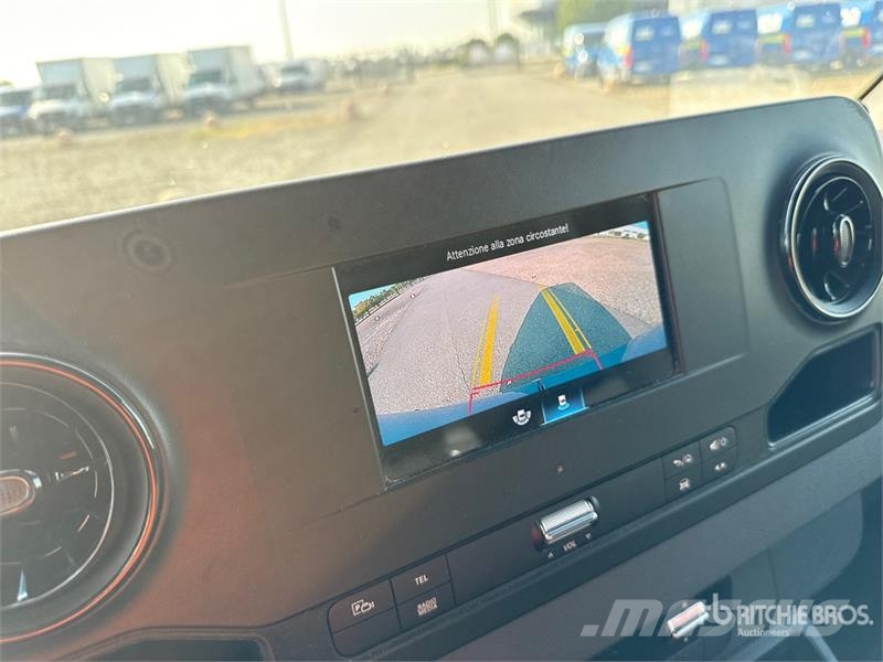 Mercedes-Benz Sprinter 311CDI Cargo Van Utilitaire