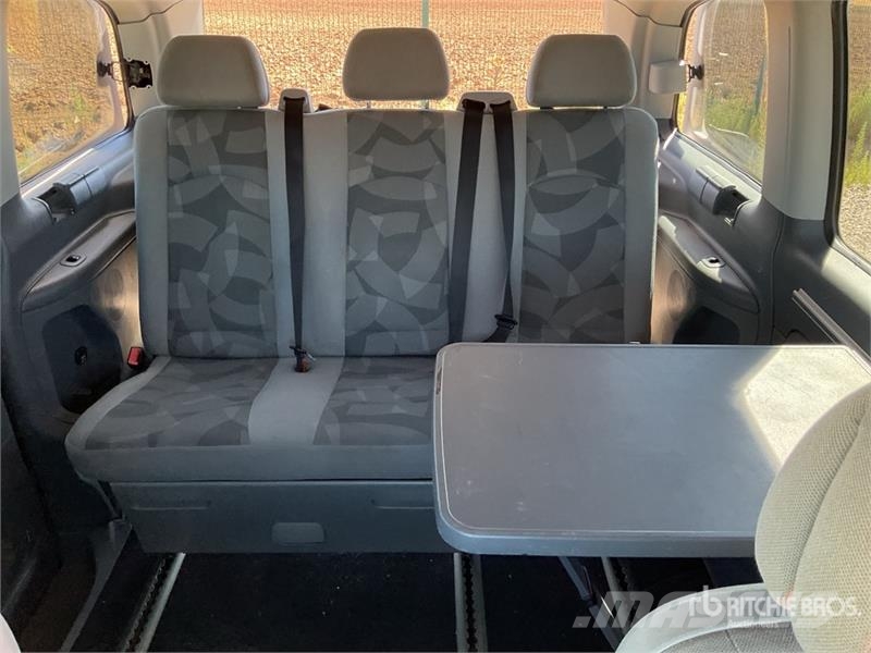Mercedes-Benz Viano CDI200 5 Passenger Van Furgone chiuso