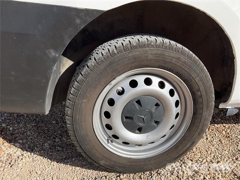 Mercedes-Benz Vito 110 CDI 廂式貨物運輸車
