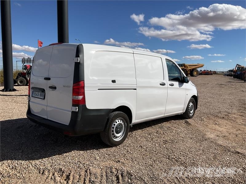 Mercedes-Benz Vito 110 CDI 廂式貨物運輸車