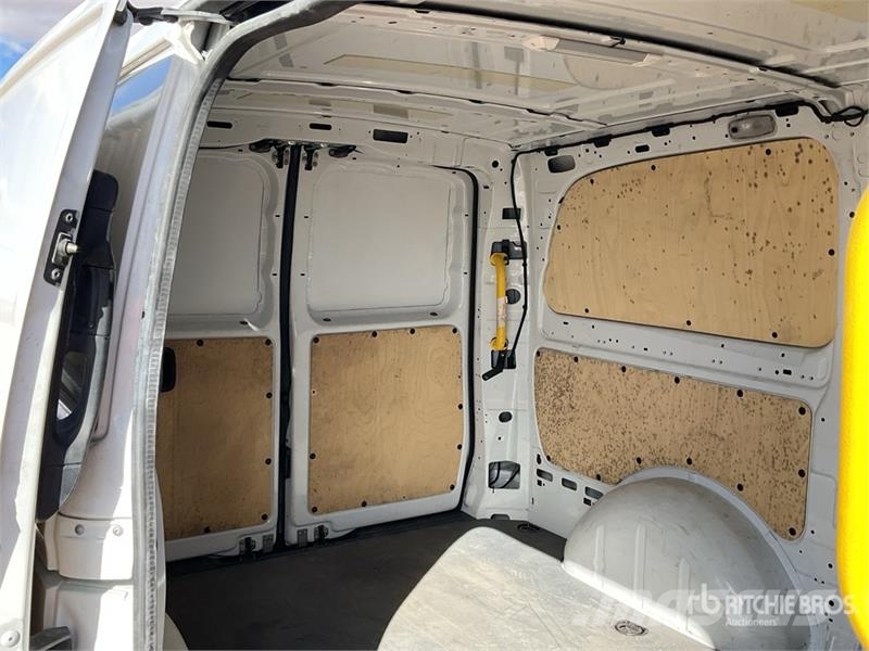 Mercedes-Benz Vito 110 CDI 廂式貨物運輸車
