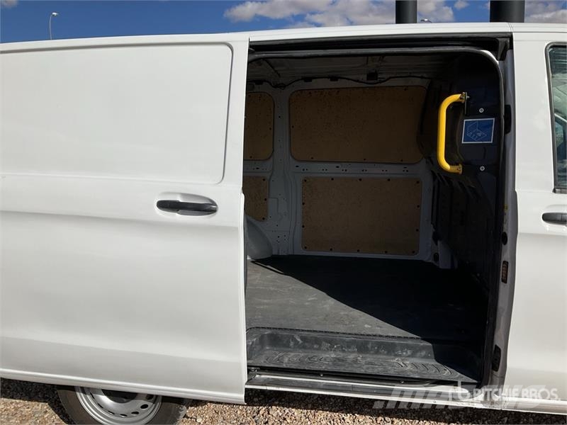 Mercedes-Benz Vito 110 CDI 廂式貨物運輸車