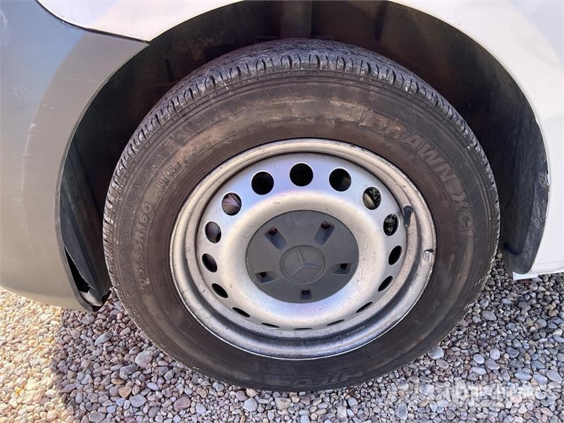 Mercedes-Benz Vito 110 CDI 廂式貨物運輸車