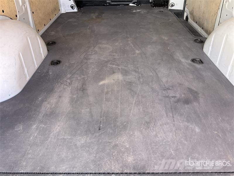 Mercedes-Benz Vito 110 CDI 廂式貨物運輸車