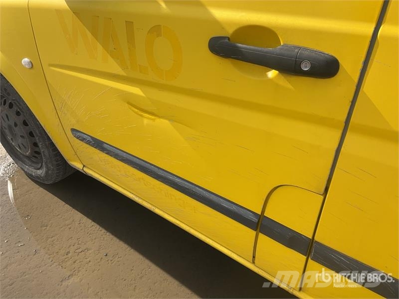 Mercedes-Benz Vito 111CDI Cargo Van Lieferwagen