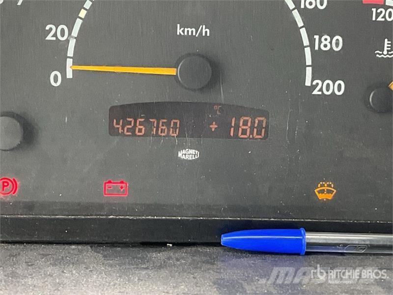 Mercedes-Benz Vito 112 CDI Cargo Van Панельні фургони