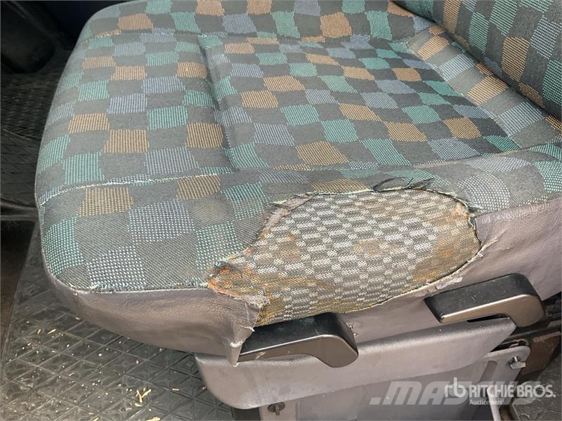 Mercedes-Benz Vito 112 CDI Cargo Van Панельні фургони