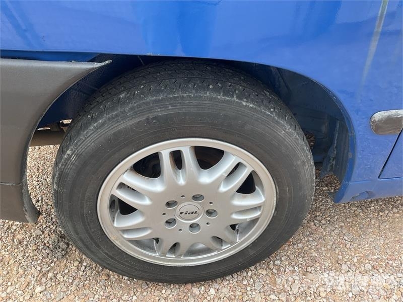 Mercedes-Benz Vito 112 CDI Cargo Van Панельні фургони