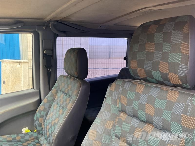 Mercedes-Benz Vito 112 CDI Cargo Van Панельні фургони