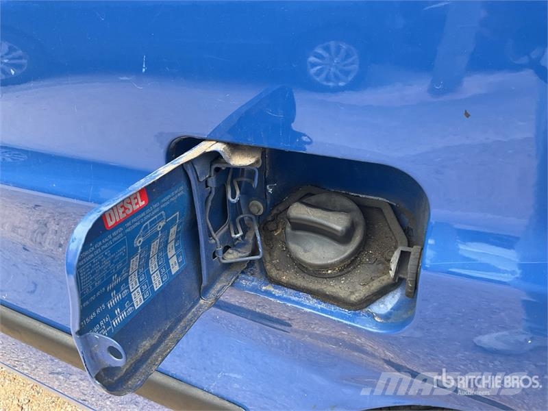 Mercedes-Benz Vito 112 CDI Cargo Van Панельні фургони