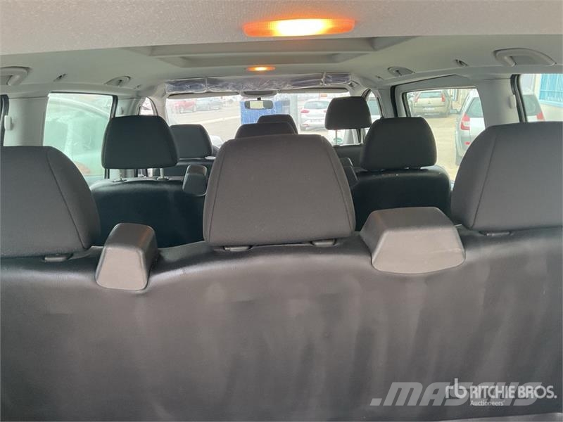 Mercedes-Benz Vito Cargo Van Panel vans