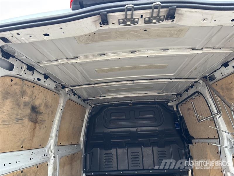 Mercedes-Benz Vito Cargo Van Panel vans