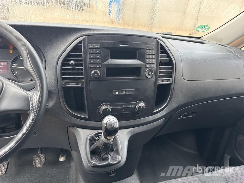 Mercedes-Benz Vito Cargo Van Panel vans