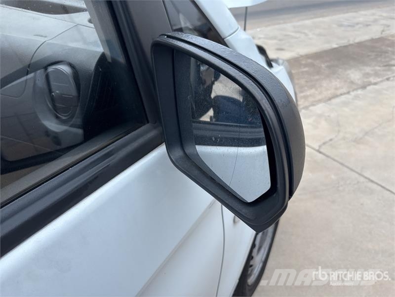 Mercedes-Benz Vito Cargo Van Panel vans